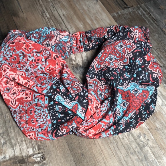 Anthropologie twist front headband - Picture 1 of 3